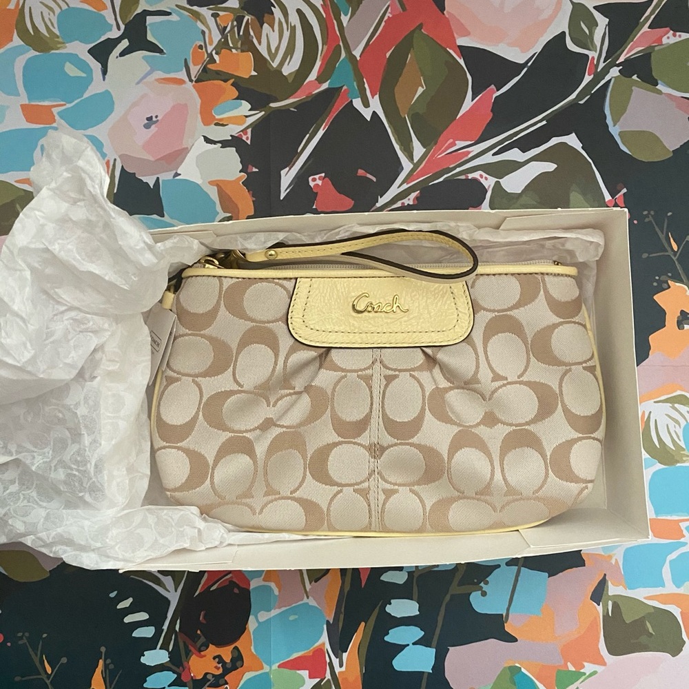 COACH Wristlet NWT in Box